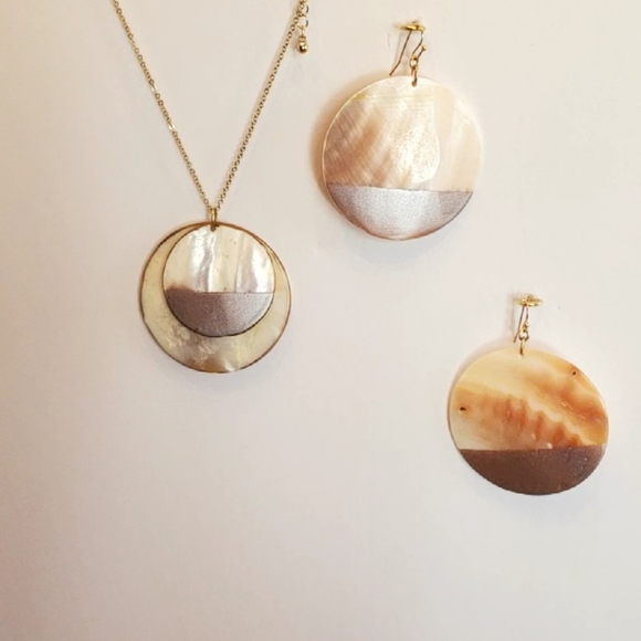 Necklace & Earring Set - Picture 3 of 10